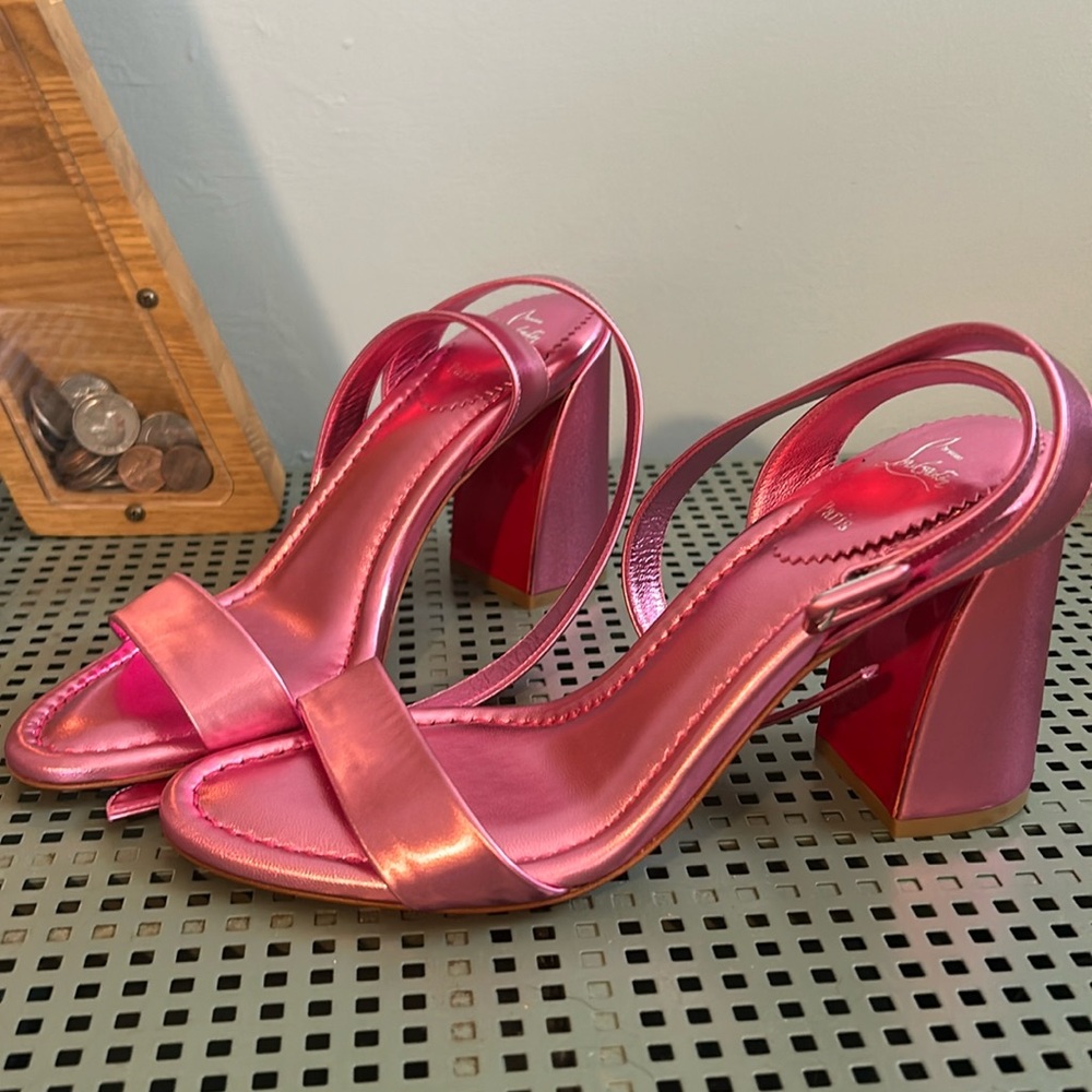 Pink LouBoutin Heels 4”